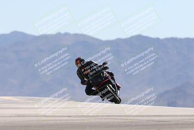 media/Oct-13-2025-Moto Forza (Mon) [[a66d839500]]/3-B Group/Session 4 (Turn 9)/